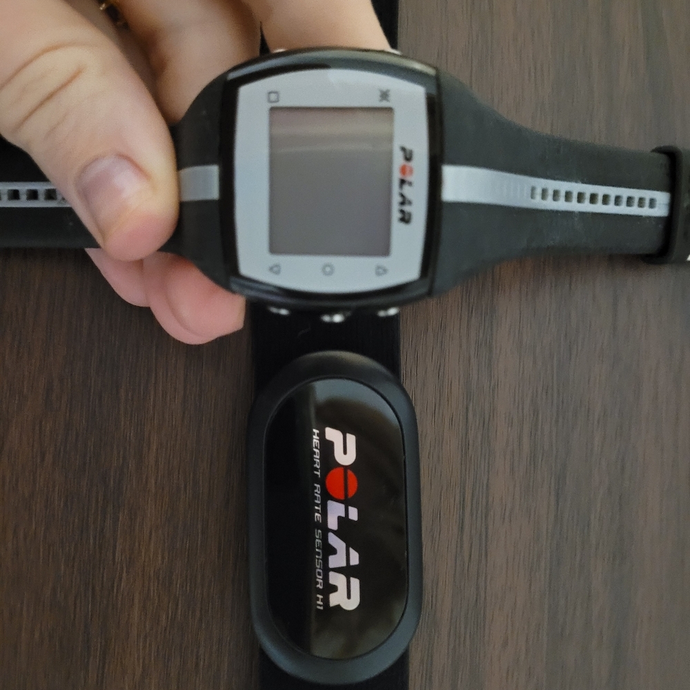 Polar Heart rate monitor and activity watch with h1 chest strap